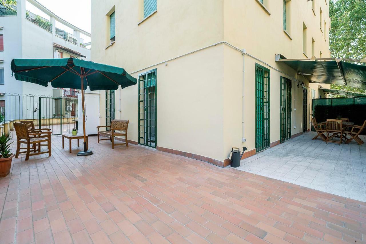 Jhhit Tuscolana 03 With Terrace Apartment Rome